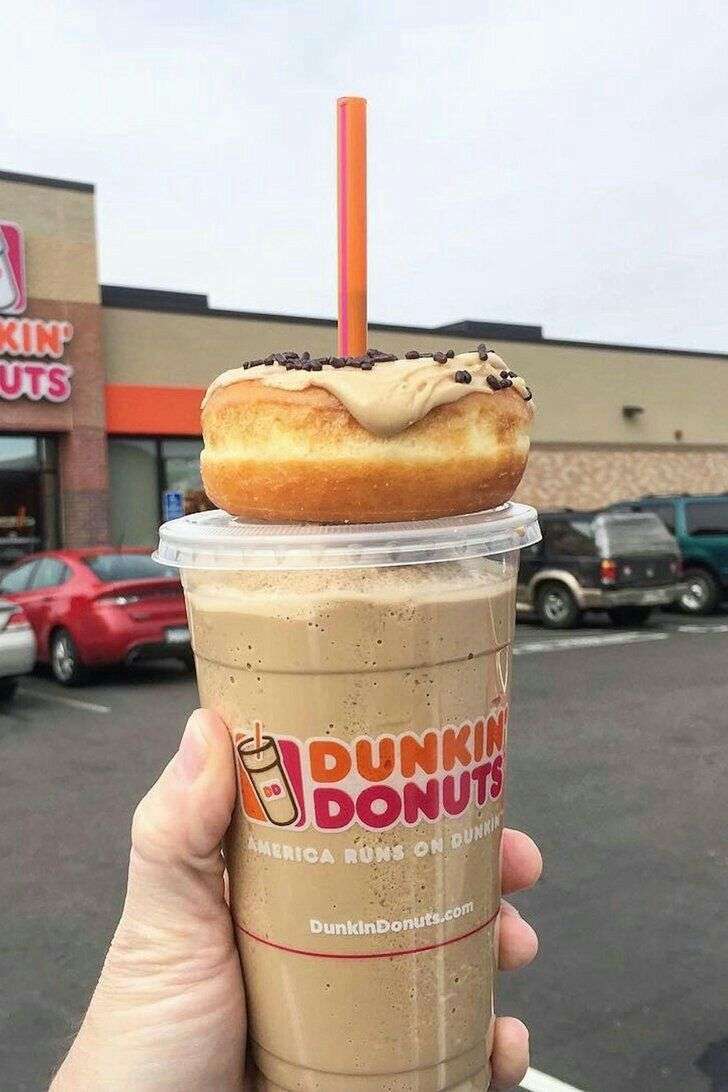 Best Coffee Drinks At Dunkin : The Only 5 Drinks Guys ...