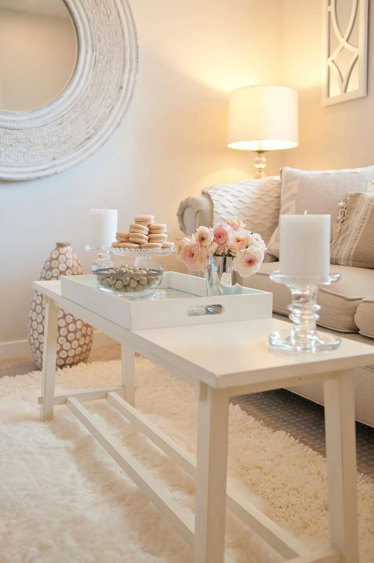 Decorate with Style: 16 Chic Coffee Table Decor Ideas ...
