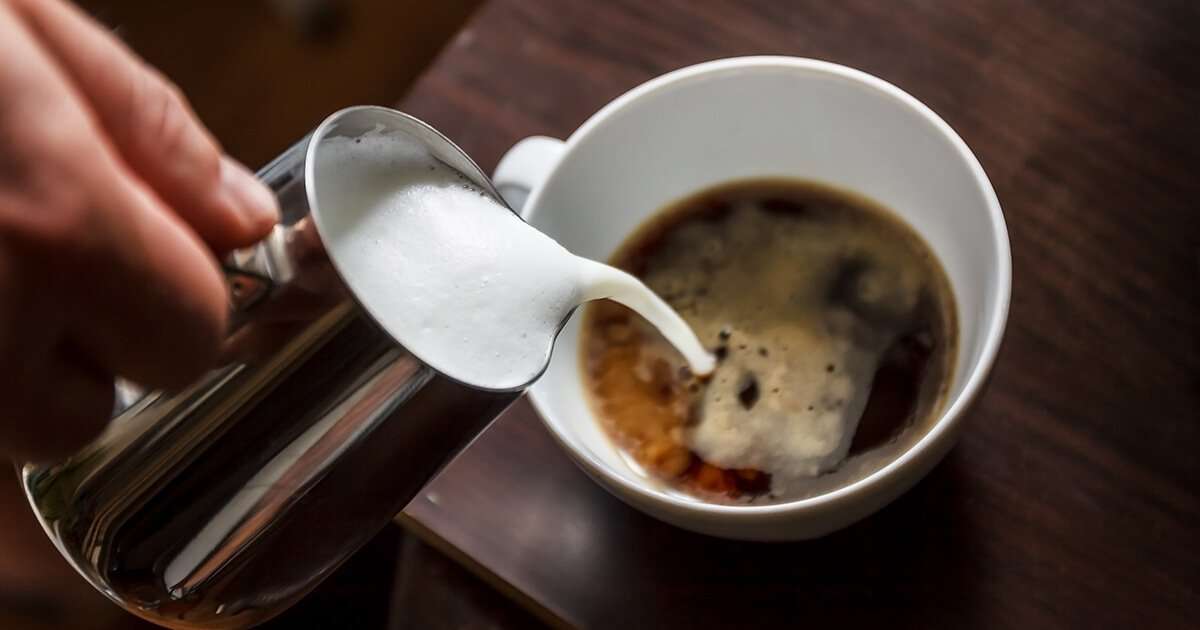 How to Prevent Coffee Stains on Teeth