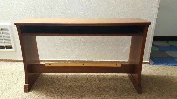 Sofa table or coffee table ( excellent ) size 42 inch long ...