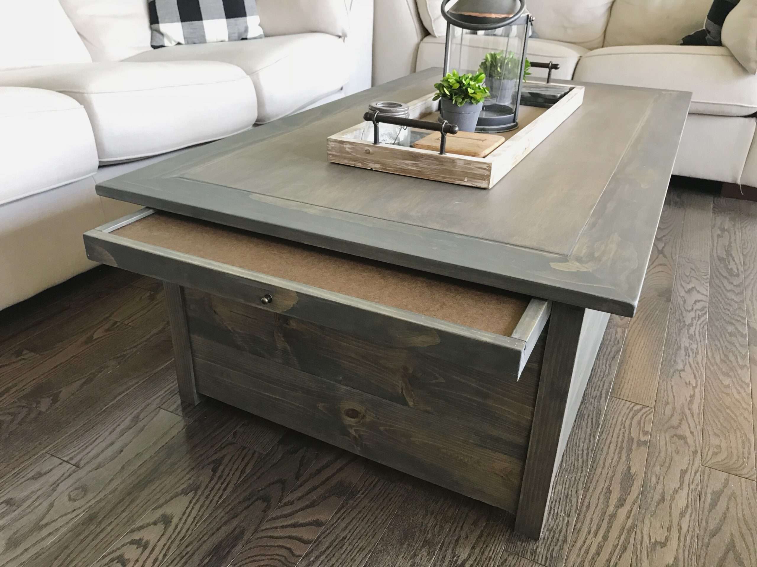 Trundle Coffee table with puzzle tray